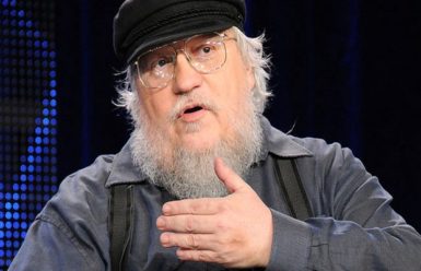Ο θείος George μας κάνει πλάκα