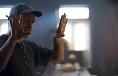 Ο David Fincher επιστρέφει στη μικρή οθόνη